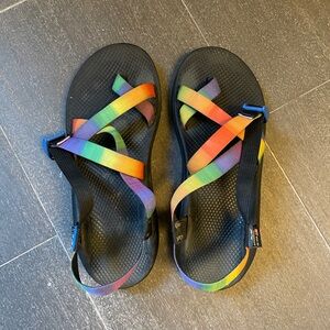 Chaco Z/Cloud 2 in Pride (rainbow)